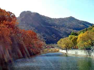夢(mèng)見(jiàn)閃電驚雷頻繁，深層象征與內(nèi)心世界的神秘解讀